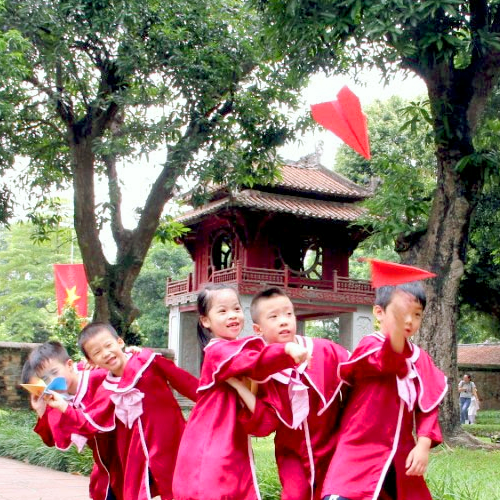 Văn Miếu mùa hè 2020